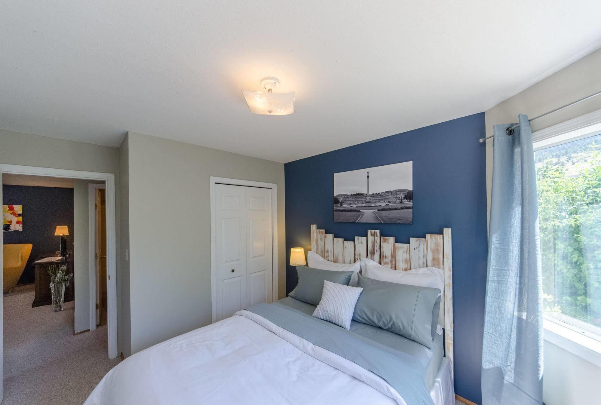Ok Whistle Stop Bed & Breakfast เพนทิกตัน ภายนอก รูปภาพ